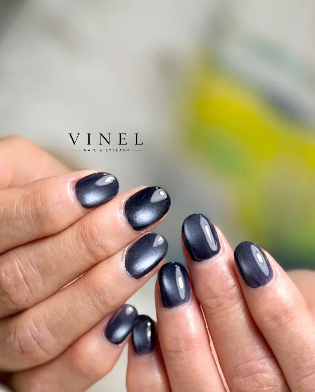 🖤 Navy Magnetic Nails